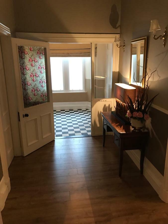Fernlea Spacious Apartment アーブロース エクステリア 写真